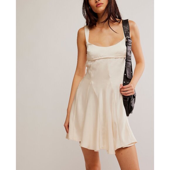 Free People Dresses & Skirts - FREE PEOPLE Florence Mini / Gardenia